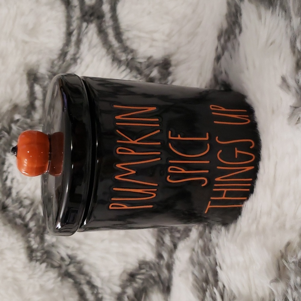 Rae Dunn Jar